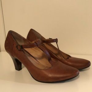Frye T-strap pumps size 9